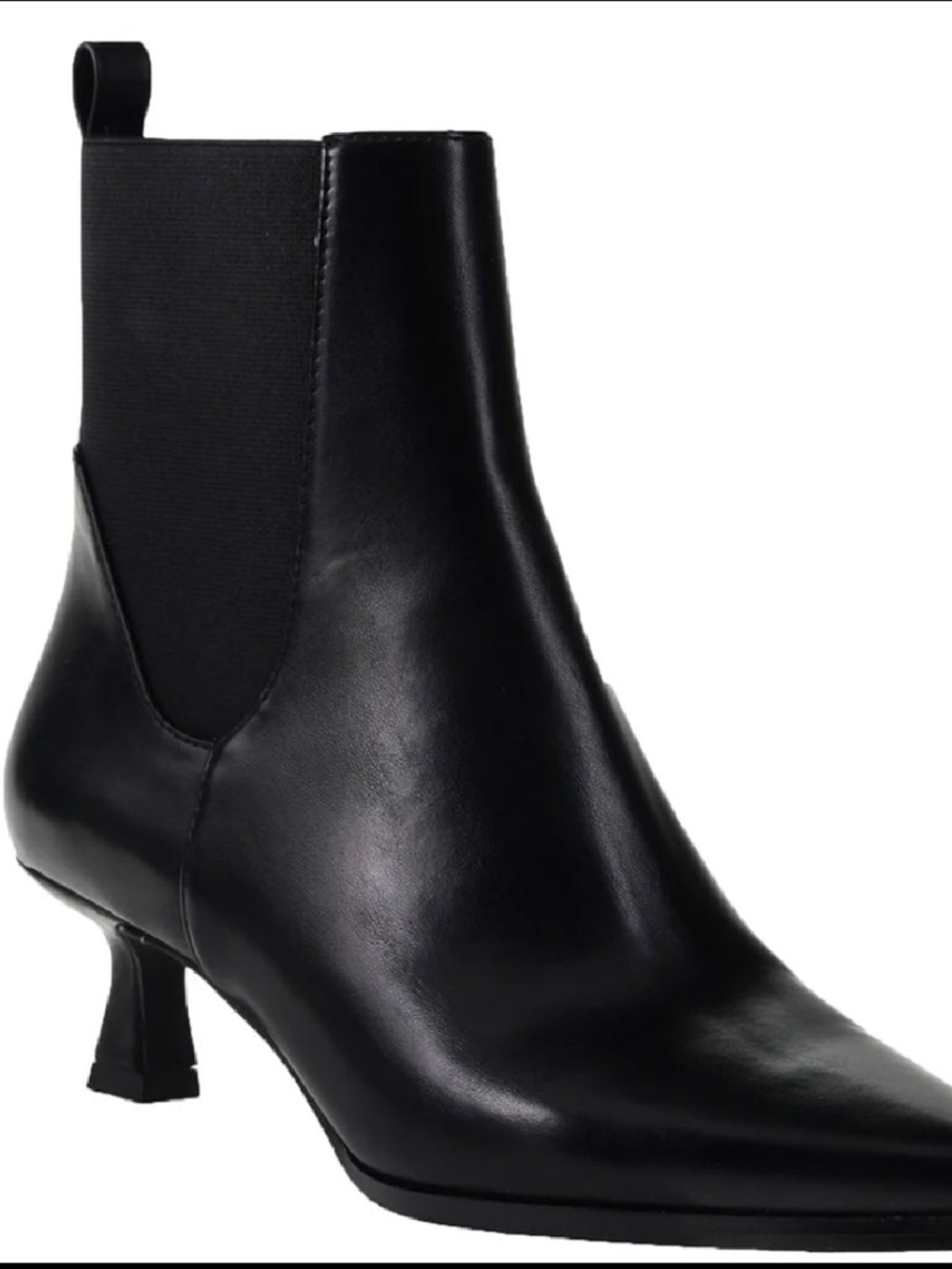New in box. Novva boot Chinese Laundry. Kitten heel